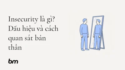 Minh họa cho Insecurity là gì? Dấu hiệu và cách quan sát bản thân: Một người đứng trước gương và bình tĩnh quan sát hình phản chiếu của mình, như một ẩn dụ cho việc nhận diện cảm xúc bên trong mà không tự chẩn đoán.