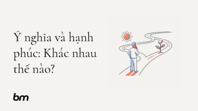 Minh họa cho Ý nghĩa và hạnh phúc: Khác nhau thế nào?: Một người đứng giữa hai lối đi: một lối hướng đến mặt trời, lối kia đến một mầm cây; cả hai cùng nối vào một con đường phía trước, gợi sự khác biệt và khả năng song hành.